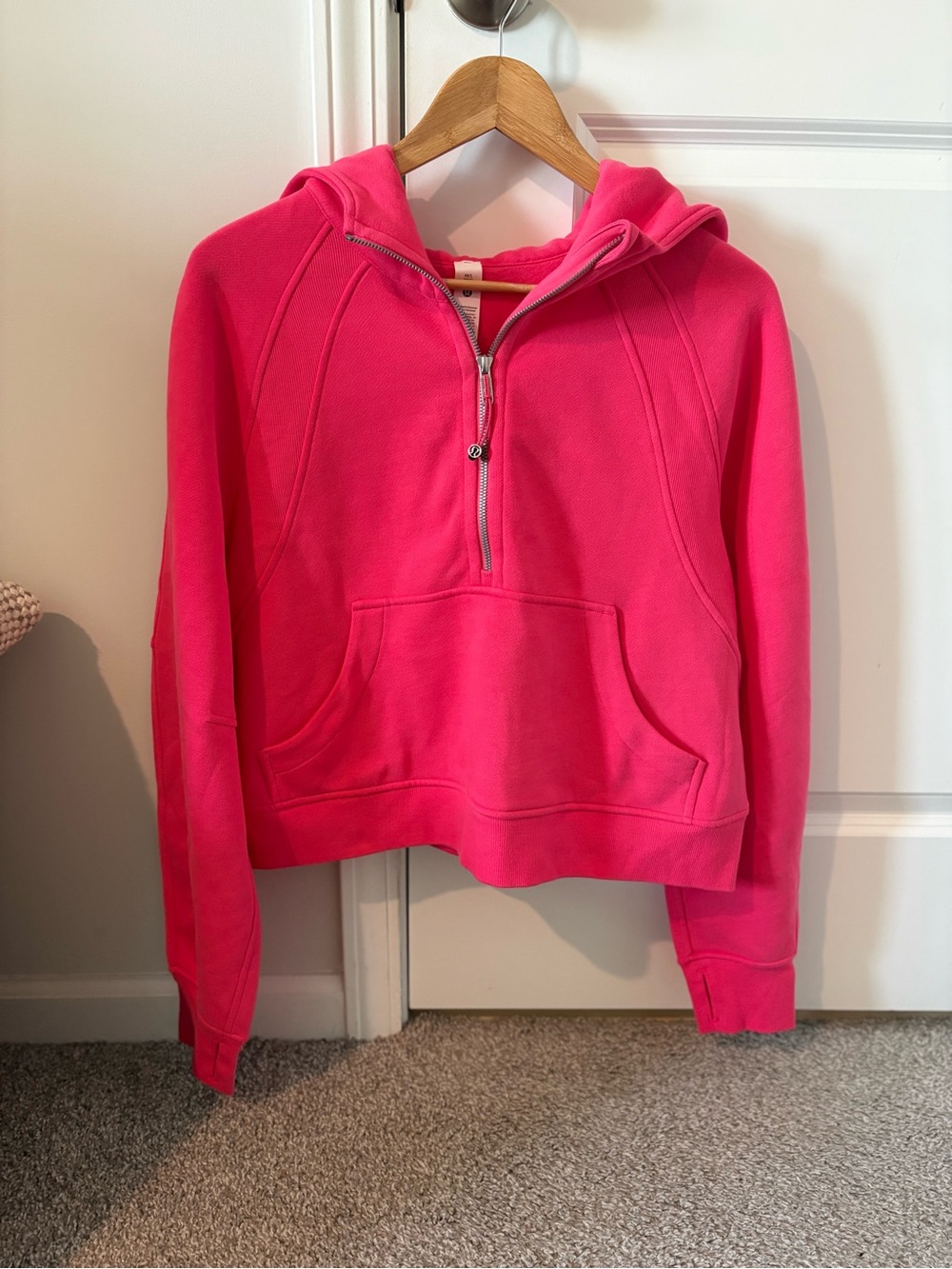 lululemon 1/2 Zip Cropped Scuba Hoodie - Lip Gloss Pink M/L - Picture 5 of 9